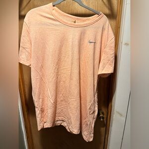 Women’s Nike dri fit tee